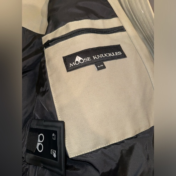 Green Moose Knuckle Coat Original - Picture 6 of 10